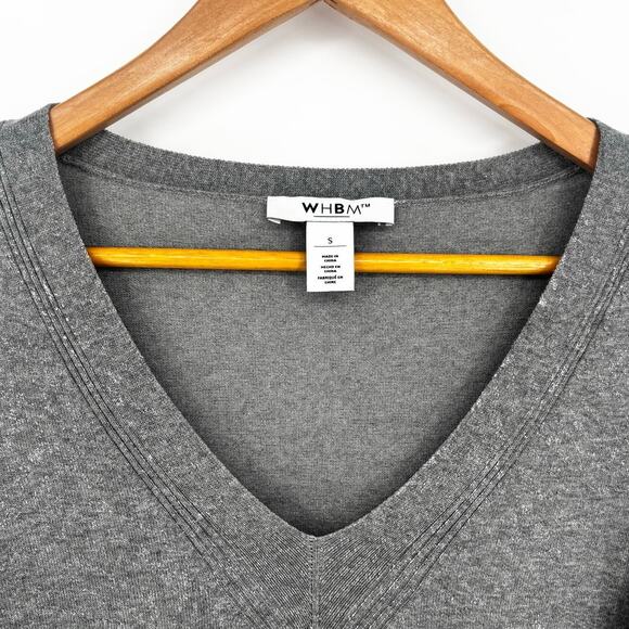 White House Black Market Gray Metallic Print V-Neck Pullover Sweater Size S - Picture 4 of 8
